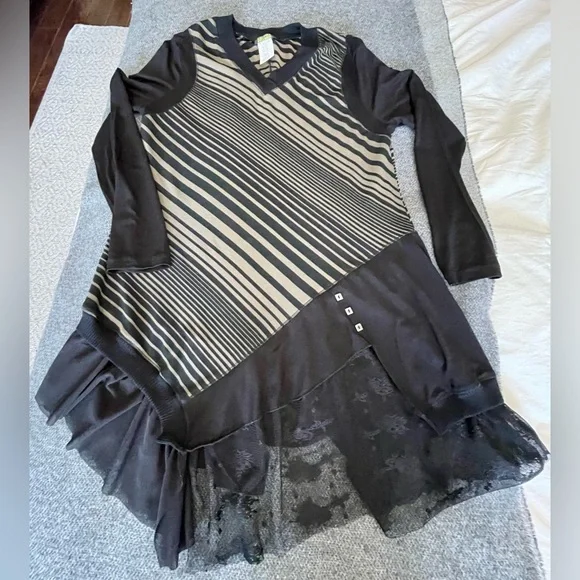 Dolcezza Tunic - Picture 4 of 15